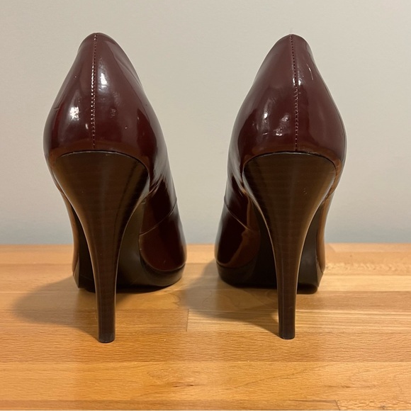 Open-toe Burgundy/Maroon heels - GUC - size 39 - Picture 4 of 7